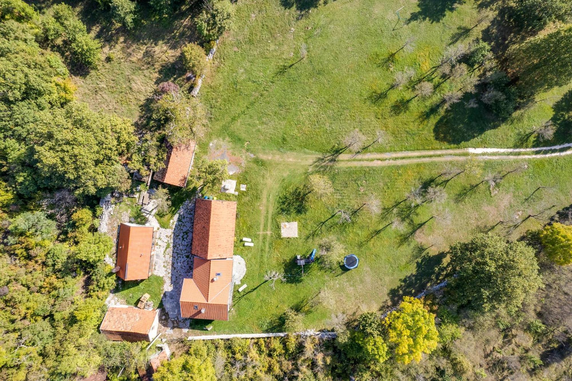 Sokol - Secret Forest House Gračac エクステリア 写真